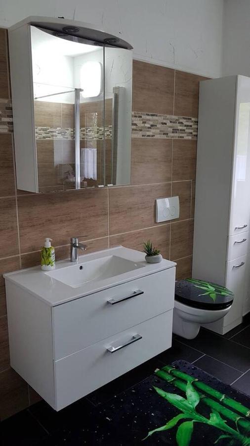 Waldhufenidyll Koenigswalde Im Erzgebirge Apartment Konigswalde ภายนอก รูปภาพ